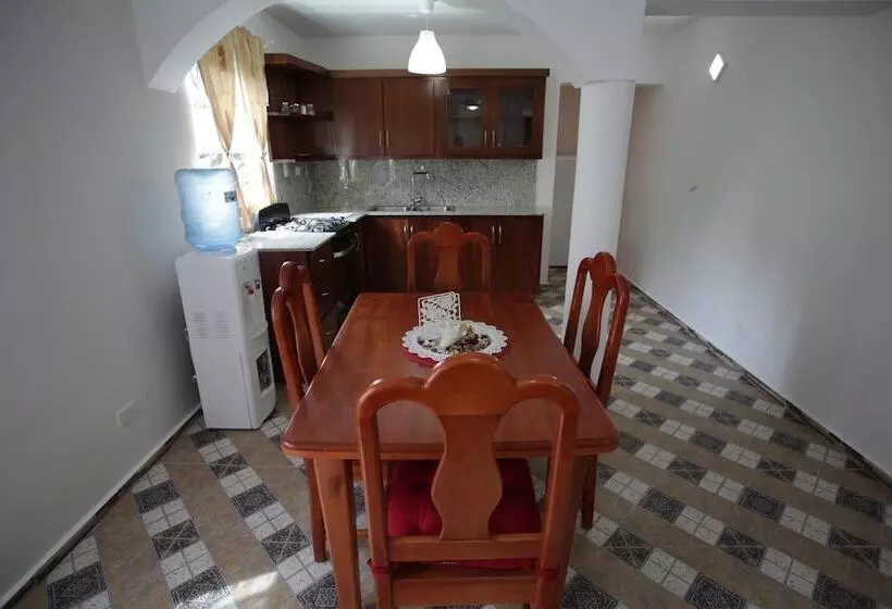 Majatalo Pueblo Checo Czech Guest House