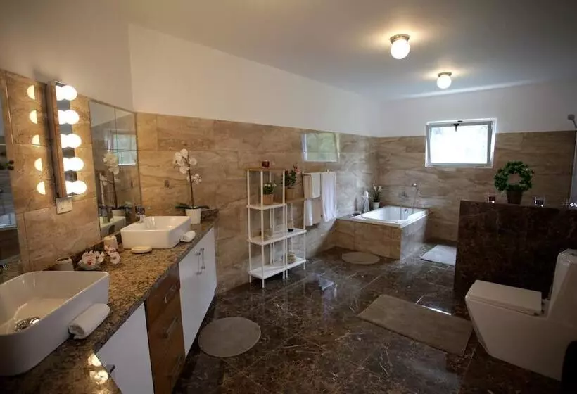 Majatalo Pueblo Checo Czech Guest House