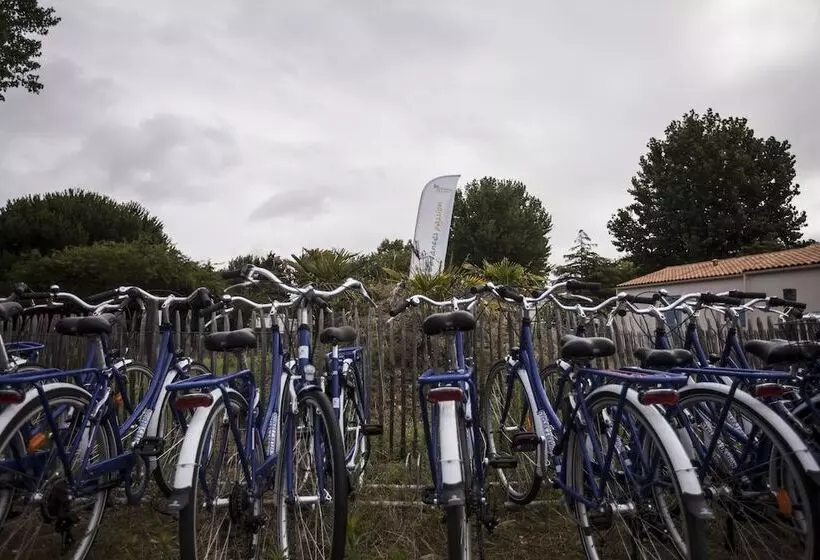 Lomakeskus Village Vacances Passion Les Bris