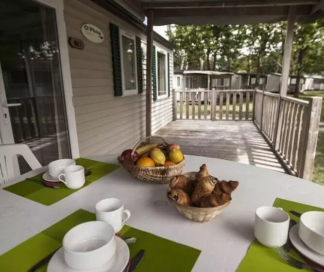 Lomakeskus Village Vacances Passion Les Bris