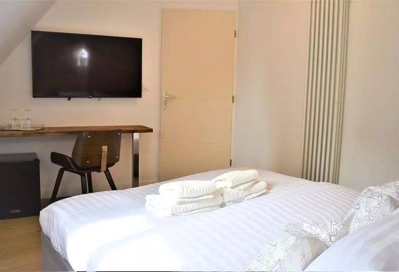 Villa Castel Chambres D Hôtes B&b