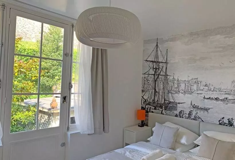 Villa Castel Chambres D Hôtes B&b