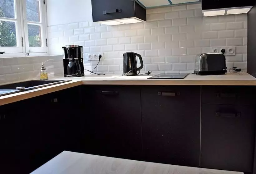 Villa Castel Chambres D Hôtes B&b