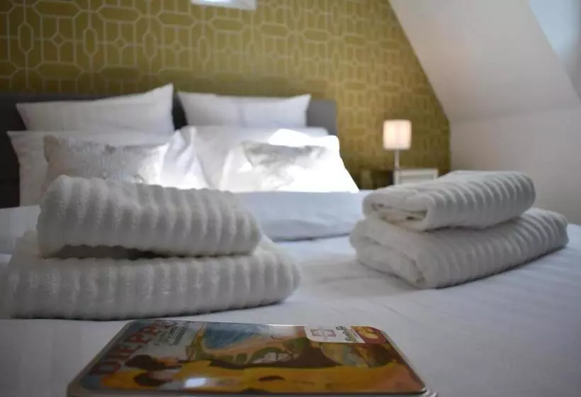 Villa Castel Chambres D Hôtes B&b