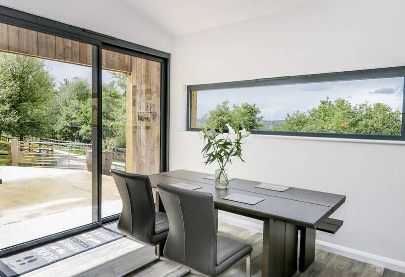 Ash Bank, Jacobs Wood