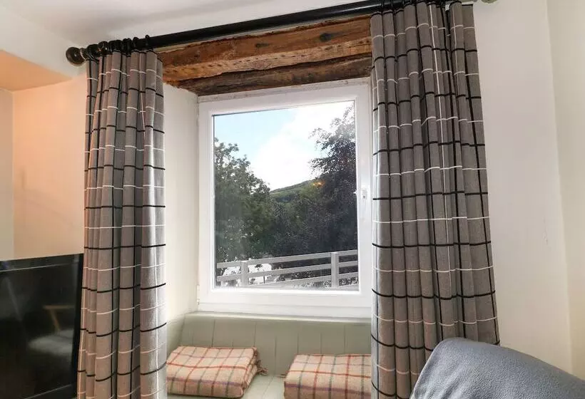 Bank Cottage