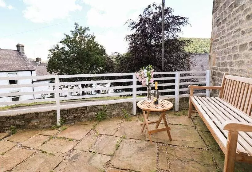 Bank Cottage