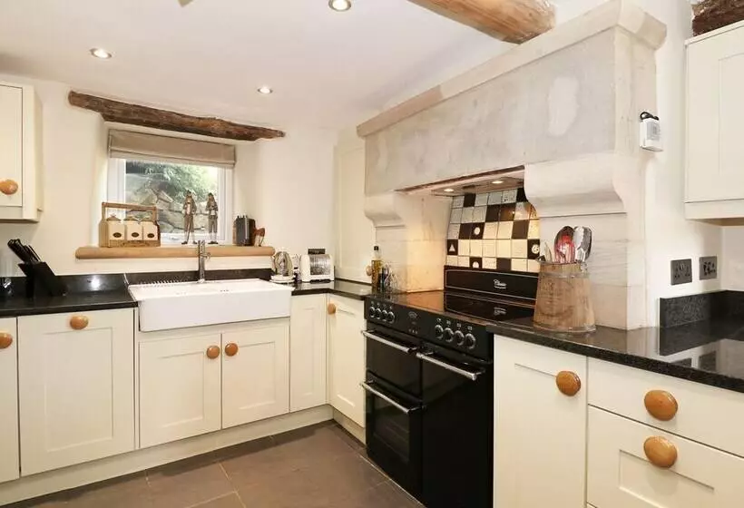 Bank Cottage