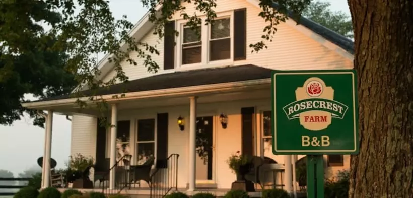 ベッドアンドブレックファースト The Guesthouse At Rosecrest Farm