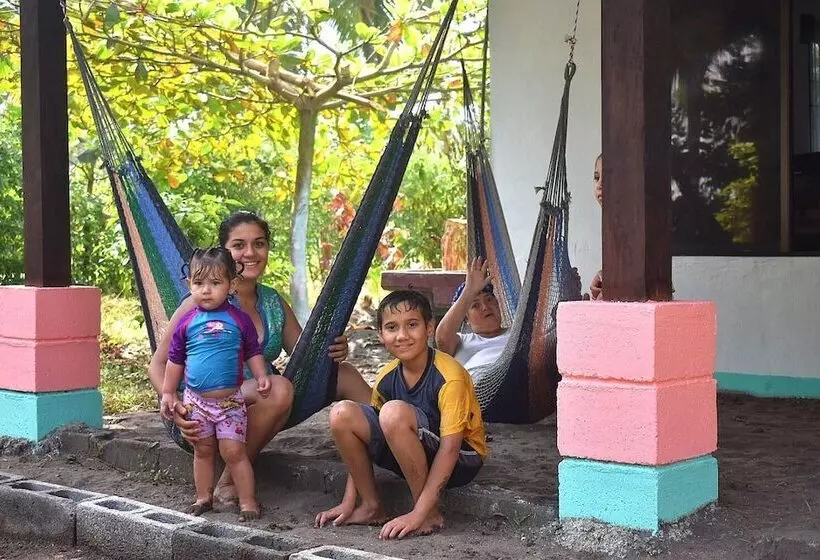 Casa Turtle Bogue   Hostel