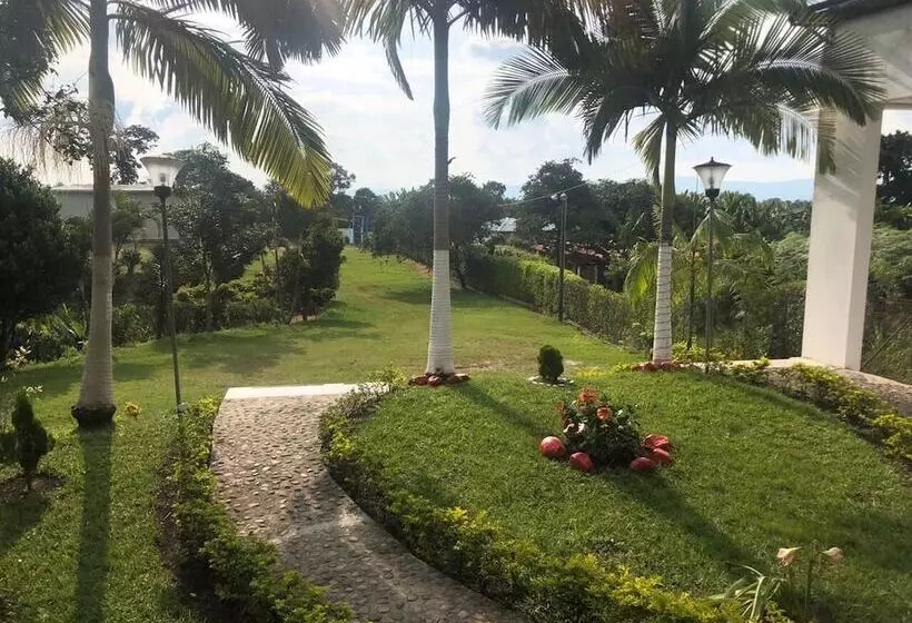 Finca Hotel Andaquies