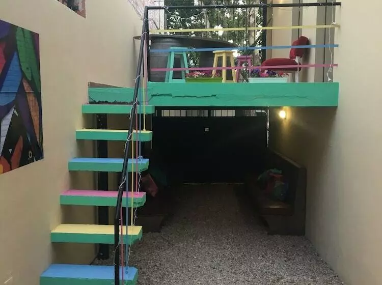 Flow Hostel