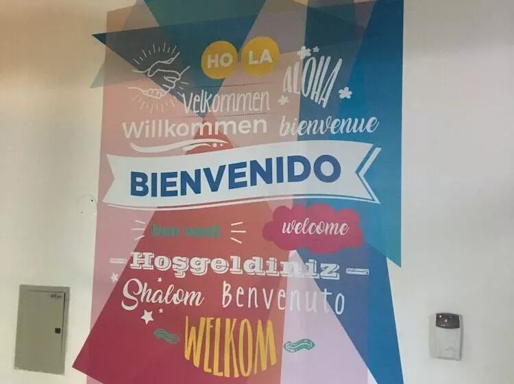 Flow Hostel