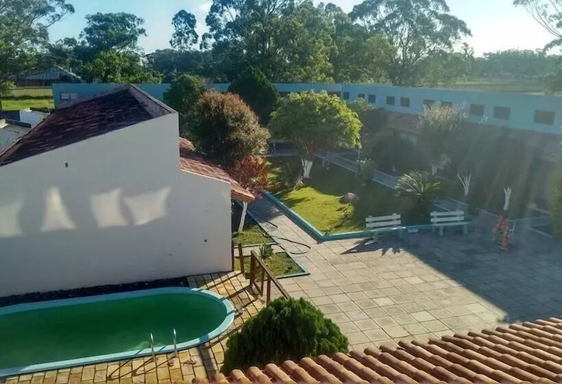 簡易ホテル Pousada Capão Novo