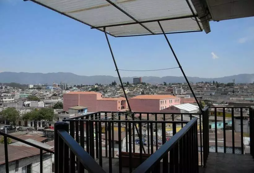 هتل Casa Xelaju