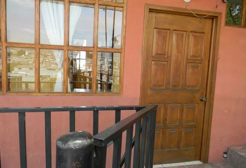 هتل Casa Xelaju