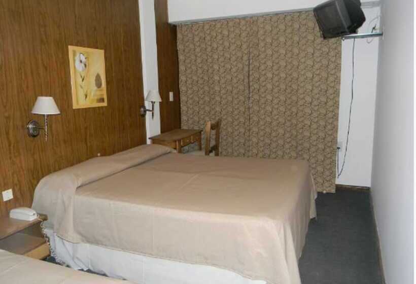 هتل Constituyentes