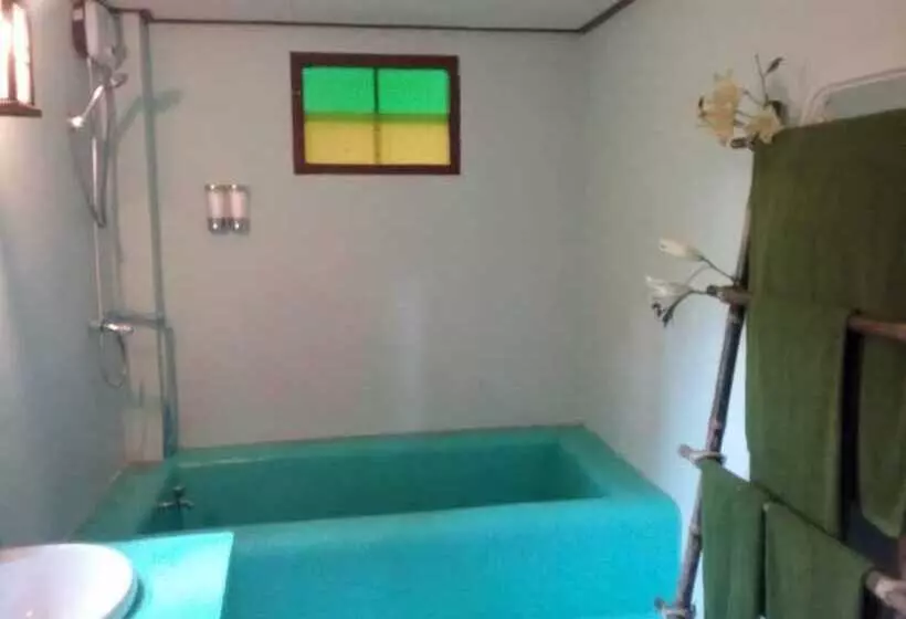 Hotelli Farmstay At Pha Ma Chiangrai