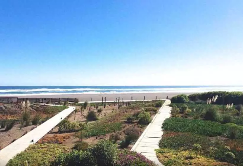 Hotelli Lodge Del Mar