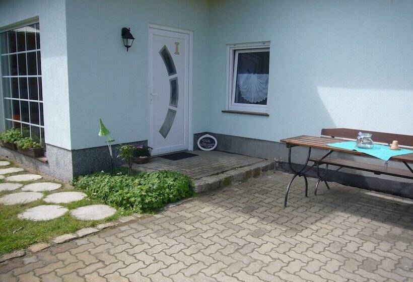 ホテル Vierjahreszeiten Appartments