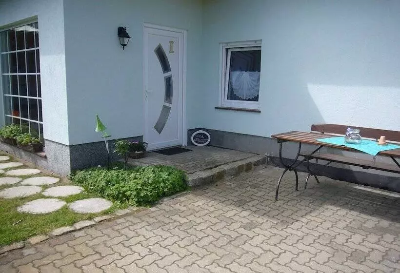 Hotelli Vierjahreszeiten Appartments