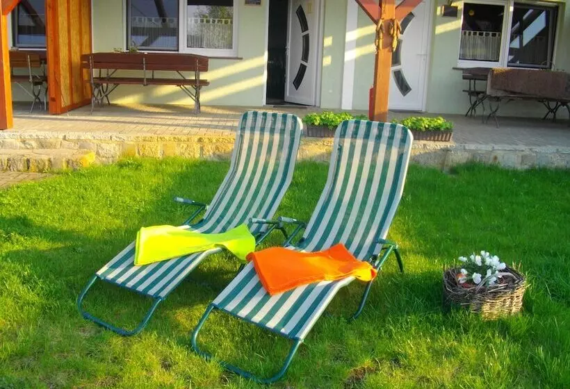 Hotelli Vierjahreszeiten Appartments