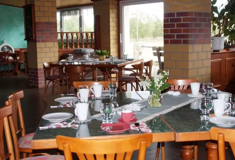 Hotelli Vierjahreszeiten Appartments