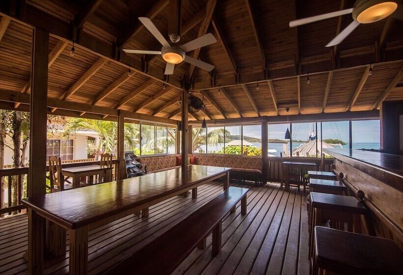 هتل Wikkid Resort