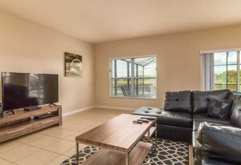 Marbella South Lovely 5bd/3.5ba Ph #5ms040