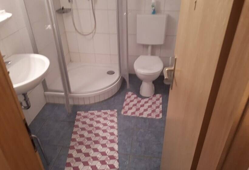 ペンション Gasthaus Ederwellen Am Ederhöhenweg