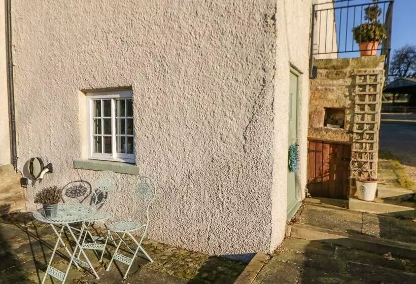 The Stable, Sedbury Park Farm