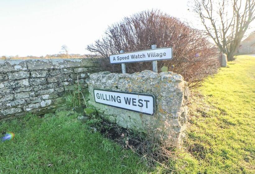 The Stable, Sedbury Park Farm