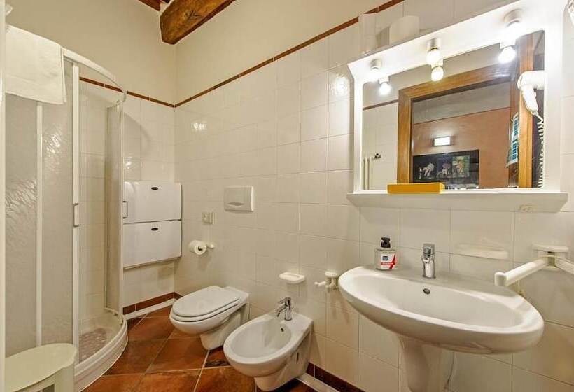 مبيت وإفطار Meublè Evoè