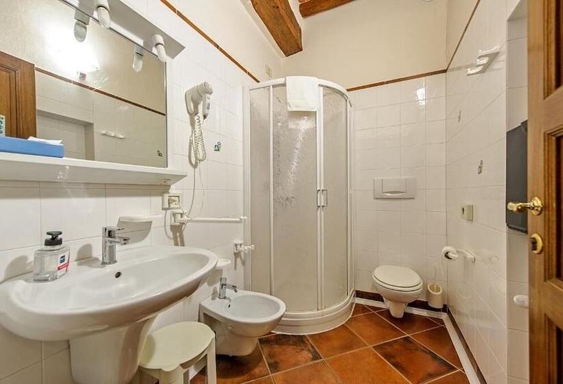 مبيت وإفطار Meublè Evoè