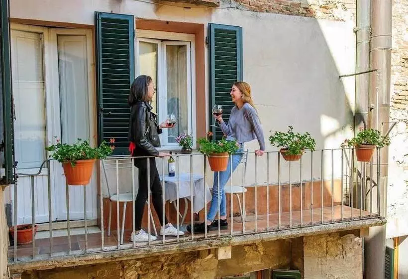 ベッドアンドブレックファースト Meublè Evoè