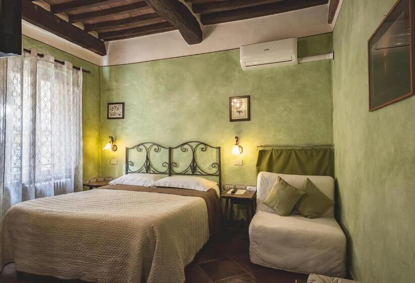 مبيت وإفطار Meublè Evoè