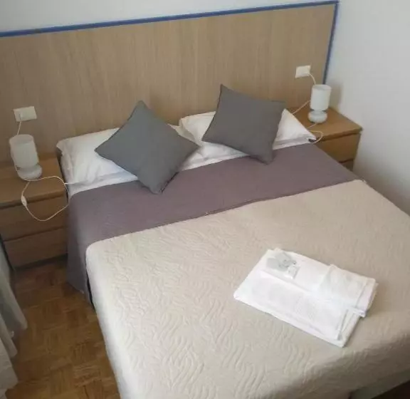 هتل Affittacamere Iris