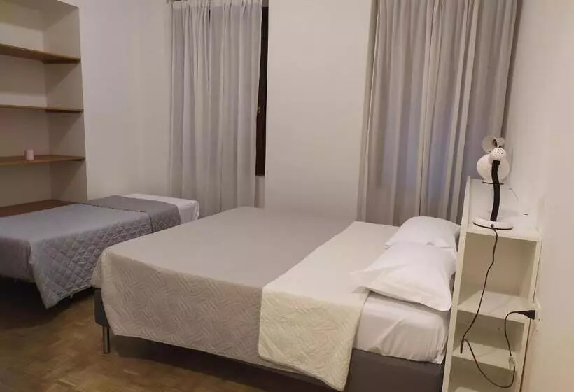 هتل Affittacamere Iris