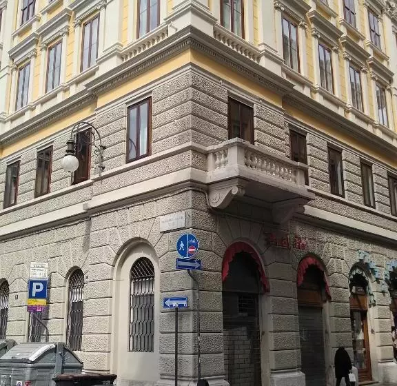 هتل Affittacamere Iris