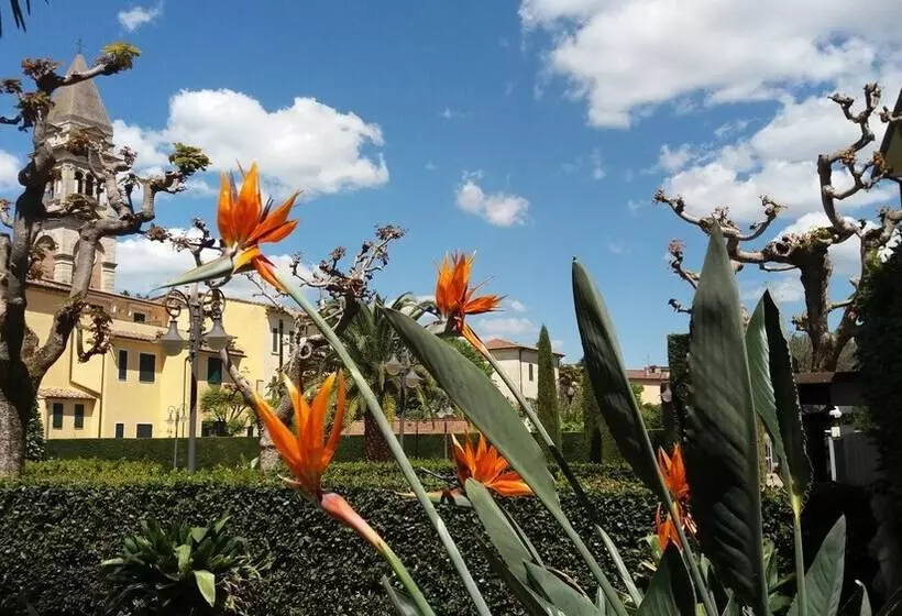 Отель Albergo Roma