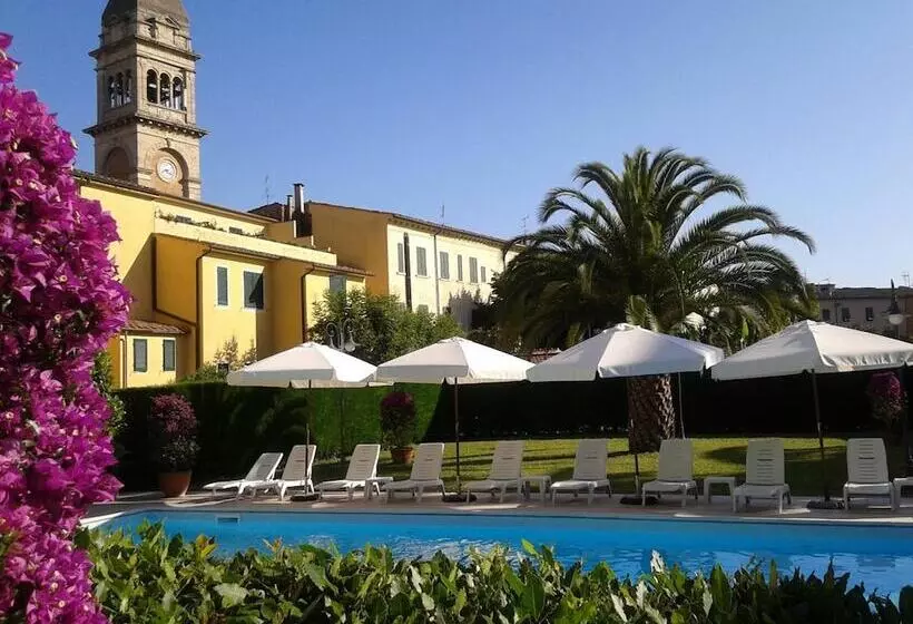 Отель Albergo Roma