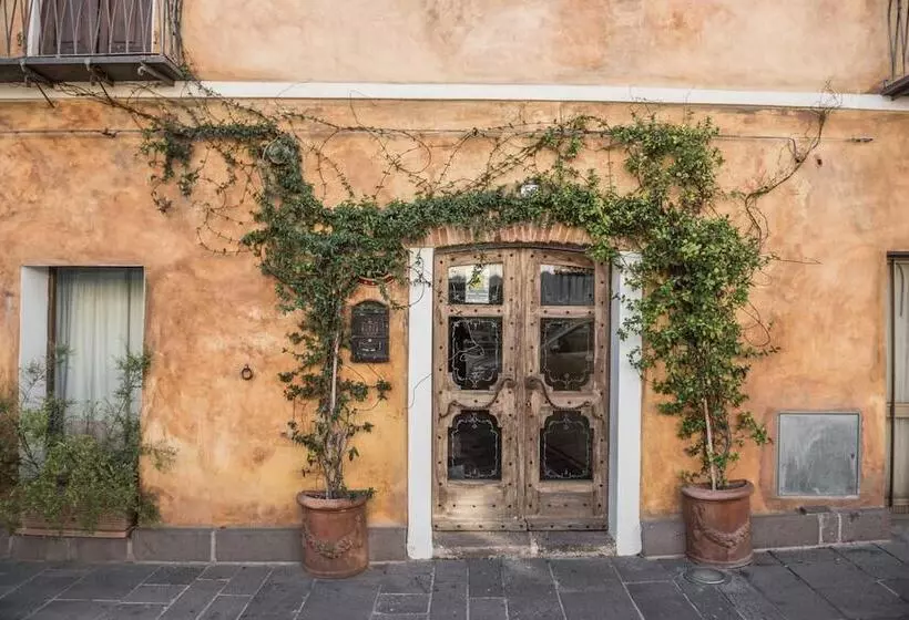 Отель Anticos Palathos