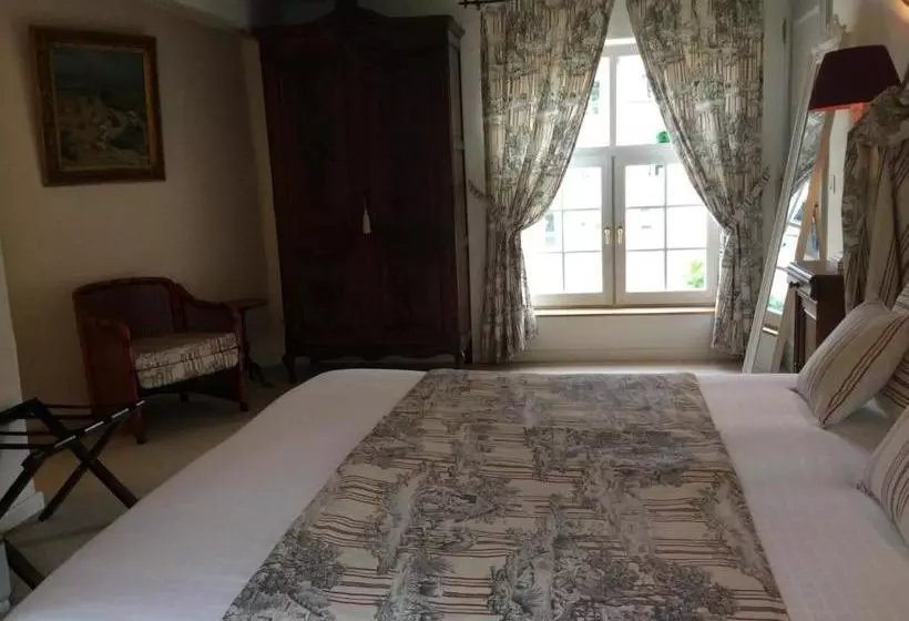 Отель B&b Auberge De Klasse