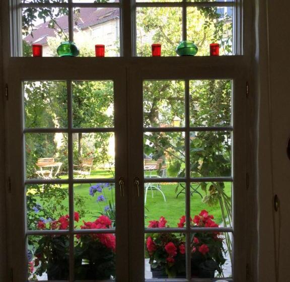 هتل B&b Auberge De Klasse