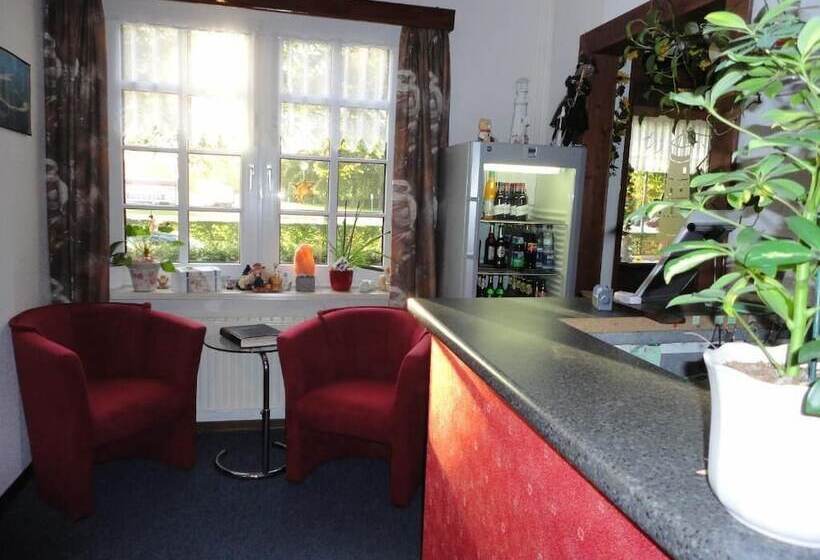 فندق Garni Nolting