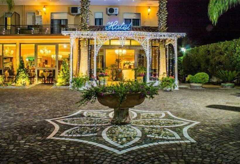 Отель Happy Days