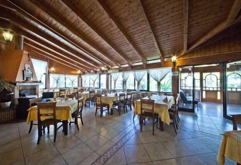 Отель Happy Days