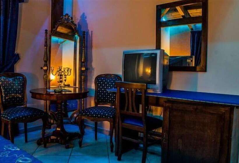 Отель Happy Days