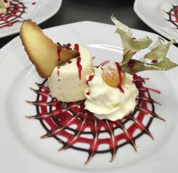 酒店 Hessischer Hof