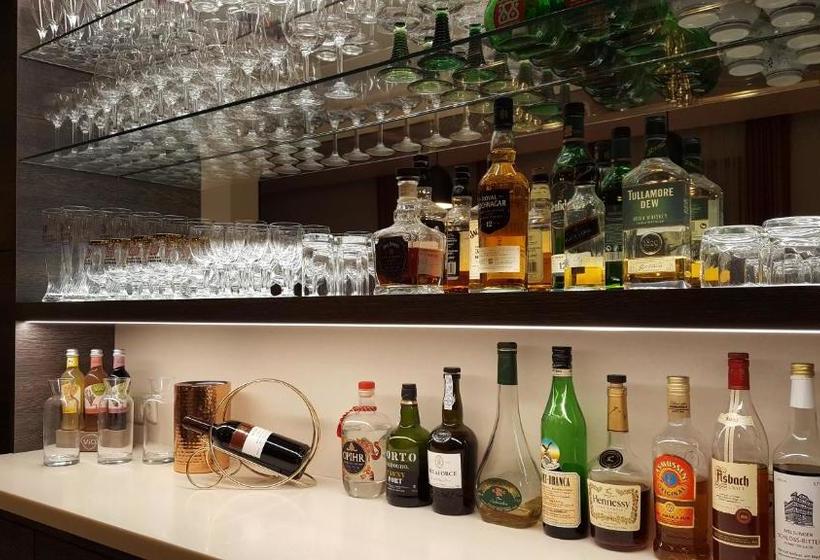 酒店 Hessischer Hof